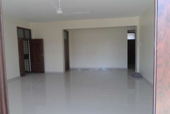 3 Bed Apartment in Nyali Area image 6