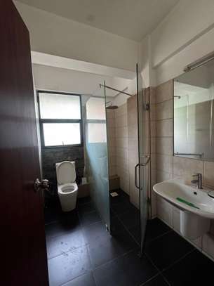 3 Bed Apartment with En Suite in Westlands Area image 9