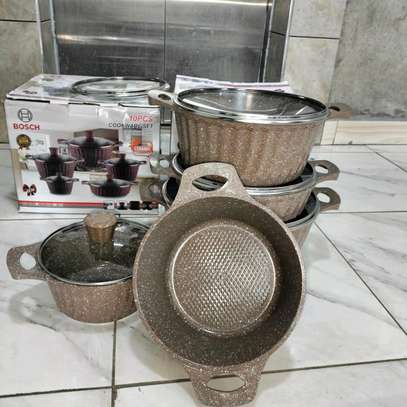 Cooking pots image 1