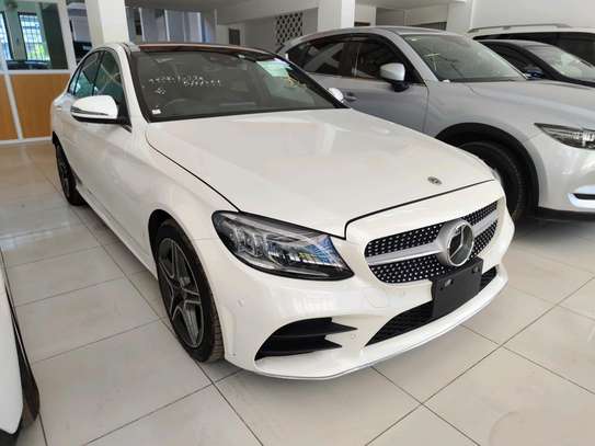 Mercedes Benz C200 Sunroof white 2019 image 3