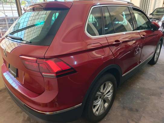 Volkswagen Tiguan image 8