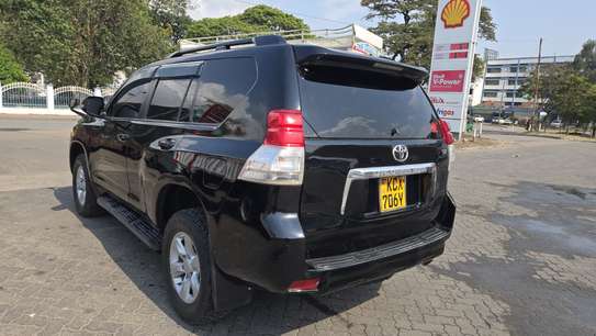 Toyota Landcruiser prado image 3
