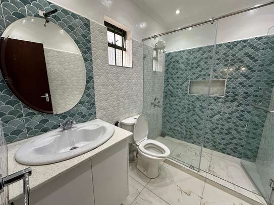 4 Bed Apartment with En Suite at Westlands image 11