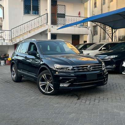 Volkswagen tiguan R-line black  2016 image 4