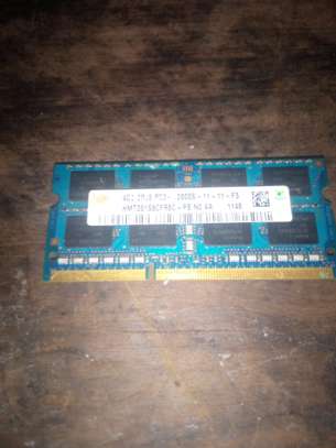 2 4GB DDR3 RAM sticks image 3