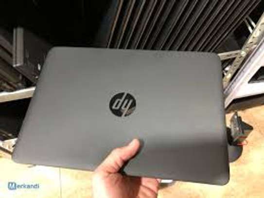 HP EliteBook 820 G2 image 2