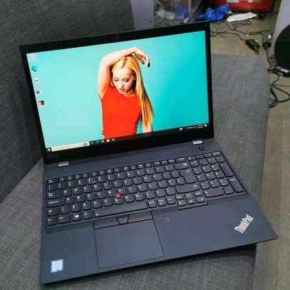 Lenovo ThinkPad P53s Laptop image 2
