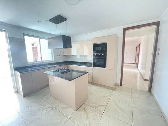 Serviced 4 Bed Apartment with En Suite in Riverside image 16