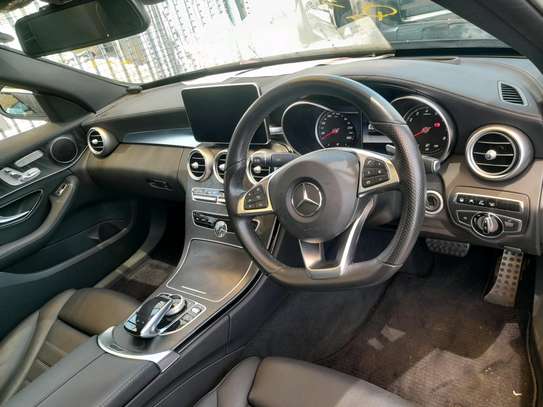 Mercedes Benz C200 1800cc black 2016 image 3