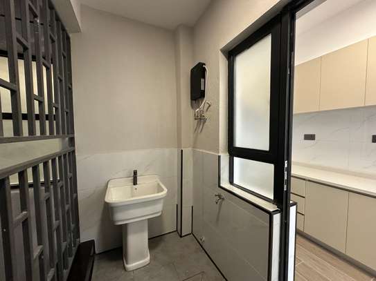 1 Bedroom apartment for rent in Kilimani image 7
