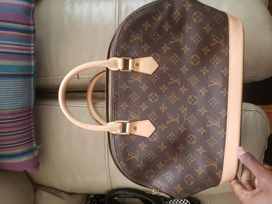 Louis Vuitton hangbag image 2