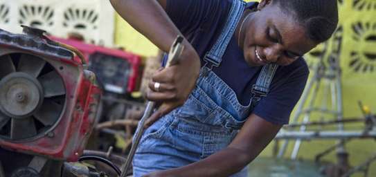 Nakuru Home repairs,painting,plumbing,electrical & carpentry image 5