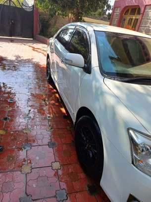 Toyota premio 2016 image 7