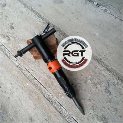 CONCRETE/ROCK PNEUMATIC BREAKER FOR SALE image 2