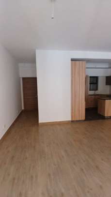 3 Bed Apartment with En Suite in Kilimani image 3