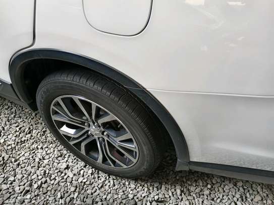 Mitsubishi outlander 2016 image 2