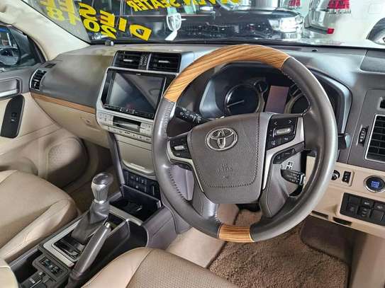 Toyota land cruiser prado Diesel TX-L 2018 Diesel image 4