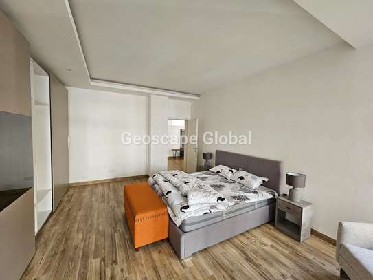3 Bed Apartment with En Suite in Riverside image 13