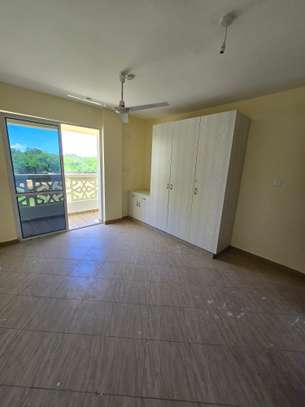 Serviced 2 Bed Apartment with En Suite at Jcc Mtambo image 9