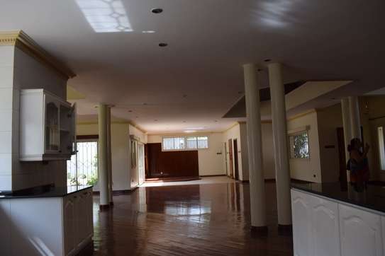 5 Bed House with En Suite at Muthaiga image 6