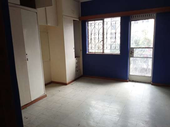1 Bed Apartment with Parking in Kilimani image 10