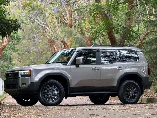 2024 Toyota land cruiser Prado j250 image 1