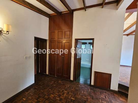 5 Bed House with En Suite in Muthaiga image 20