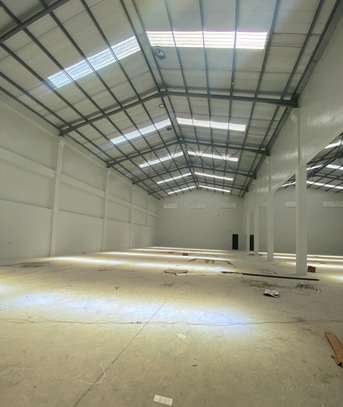 10,000 ft² Warehouse with Parking in Athi River image 5