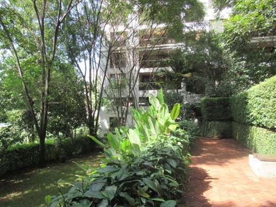 4 Bed Apartment with En Suite at Riverside image 19