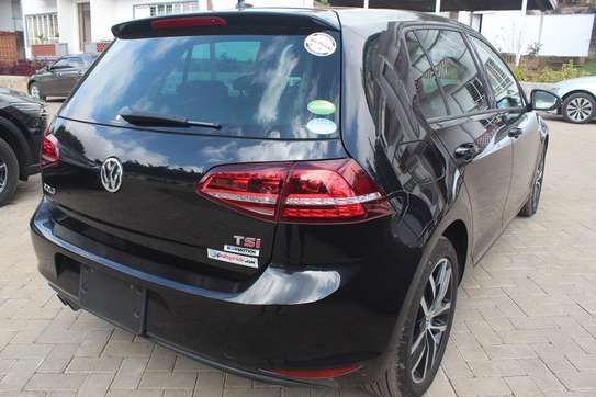 VOLKSWAGEN GOLF TSI BLUE MOTION 2017 67,000KMS image 3