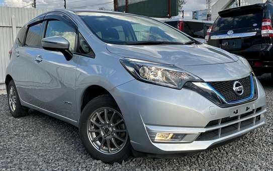 NISSAN NOTE E-POWER MEDALIST image 12