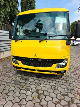 Mitsubishi ROSA 2019 image 4