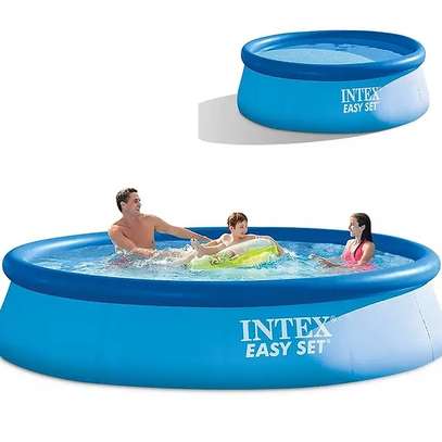 INTEX inflatable 2419Ltrs family swimming pool image 2
