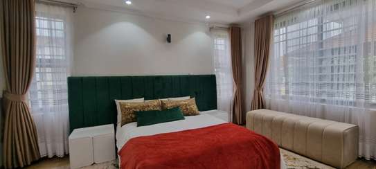 4 Bed House with En Suite in Kiambu Road image 3