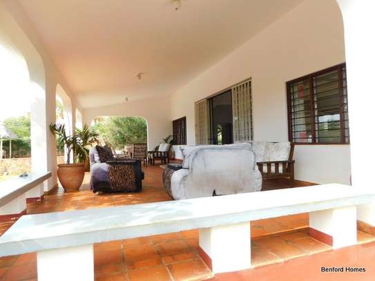 4 Bed House with En Suite in Shanzu image 6