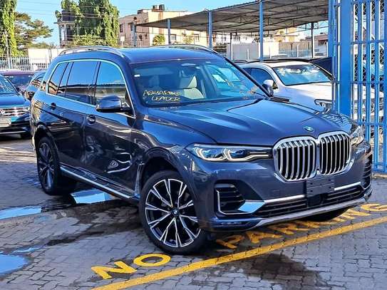 BMW X7 IM XDRIVE35d Grey 2020 image 2