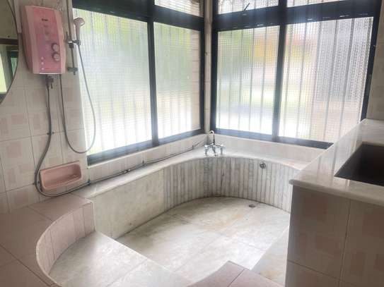 5 Bed House with En Suite in Muthaiga image 27