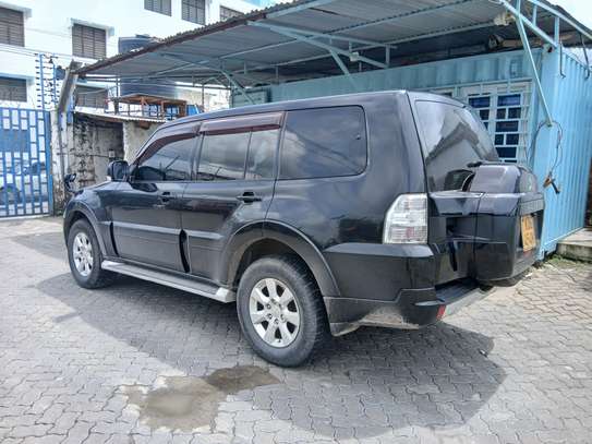 Mitsubishi PaJero Shogun image 6