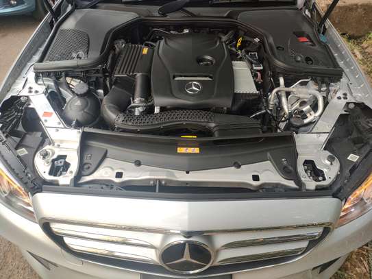 Mercedes-Benz E200 silver 2016 z image 10
