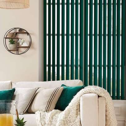 VERTICAL CLASSY BLINDS image 1
