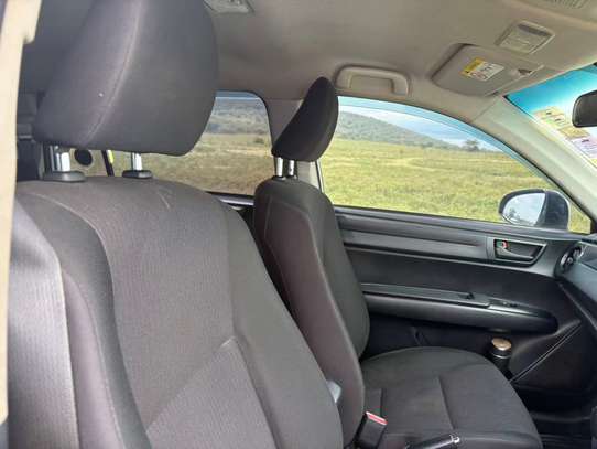 2017 Toyota Fielder image 6