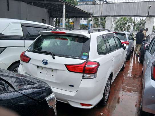 Toyota Fielder Hybrid 2018 image 4