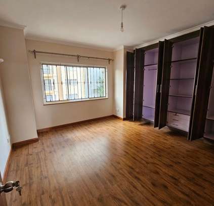 2 bedroom all ensuite with Dsq available image 3