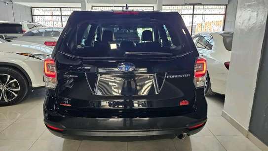 Subaru Forester non turbo black 2018 image 14