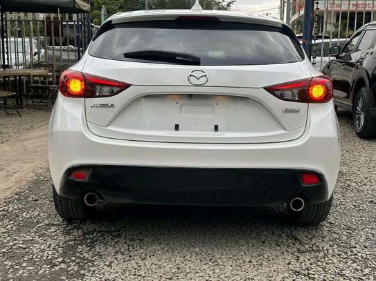 2016 Mazda axela sunroof image 3