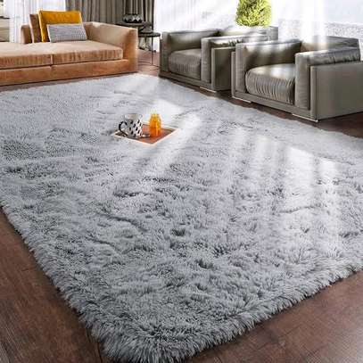 Quality fluffy carpets size 5*8 image 4