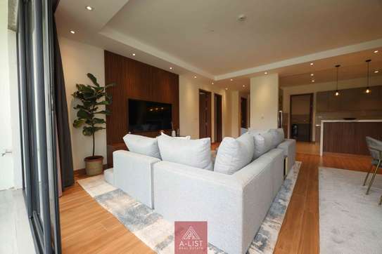 2 Bed Apartment with En Suite at Riverside image 6