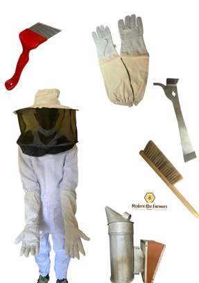 Beekeeping Equipment Kit Package image 3