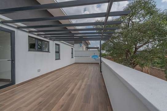 5 Bed Townhouse with En Suite in Kitisuru image 3