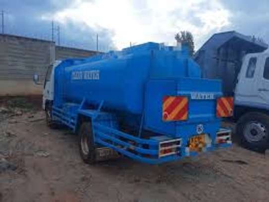 Portable fresh water tanker delivery services image 4